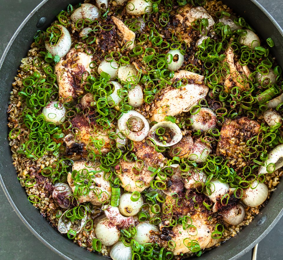 סיר ישראלי – תבשיל פרגיות פריקה ובצלים בסיר אחד | מאיר אדוני